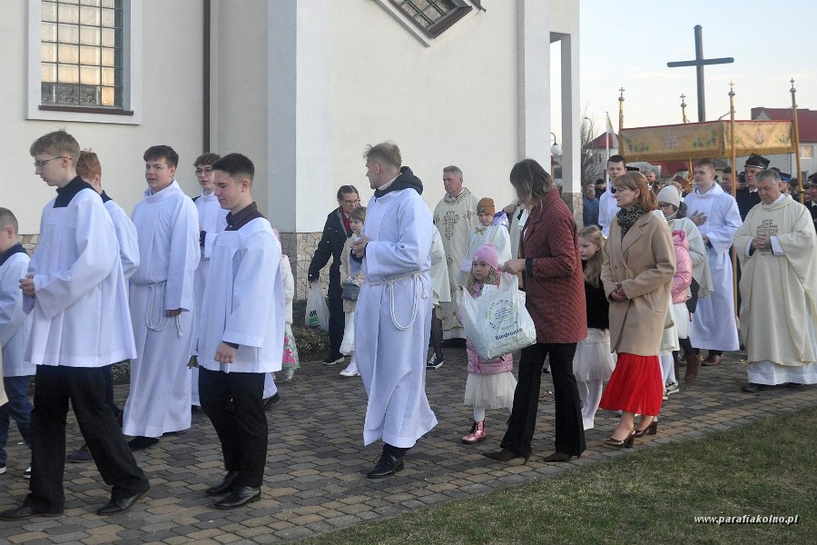 11 Procesja rezurekcyjna.jpg